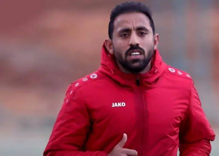 مدرب الوحدات يطالب أبو عمارة بتخفيض وزنه