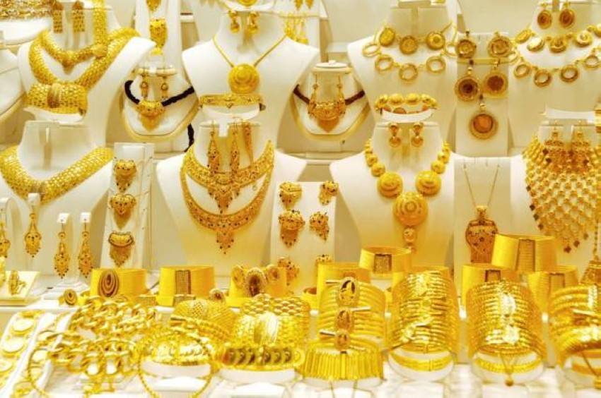 الذهب ينخفض دينار و75 قرشا محليا