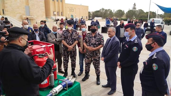 جامعة آل البيت تحتفل باليوم العالمي للدفاع المدني _صور