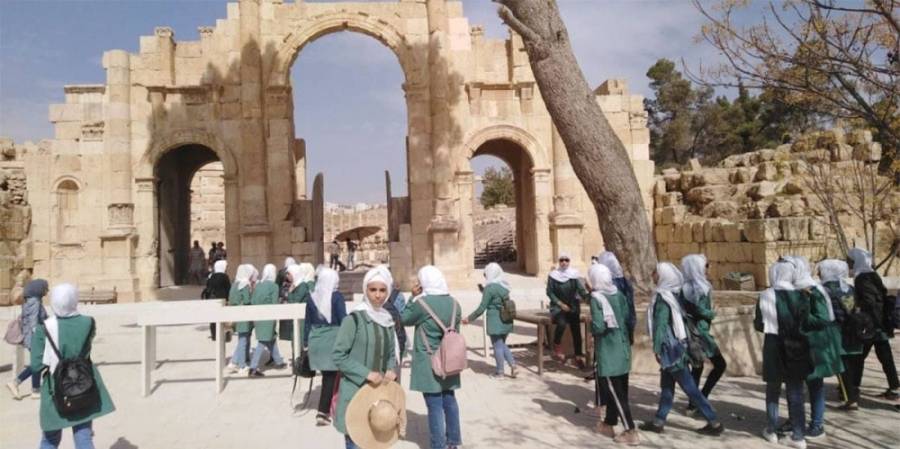 «التربية» تعمم تعديلاتها على الرحلات والزيارات المدرسية