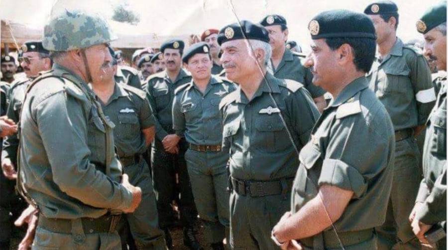تعريب قيادة الجيش العربي لــ اللواء خير الدين هاكوز