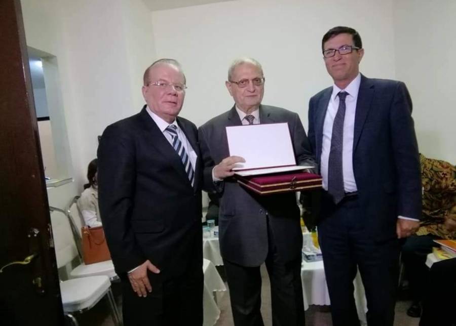 صورة من ذاكرة الوطن للمؤرخ عمر العرموطي والمرحومان  عبدالسلام العبادي و نبيل الشريف