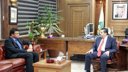 بحث التعاون بين جامعة البلقاء التطبيقية والجامعات الهندية