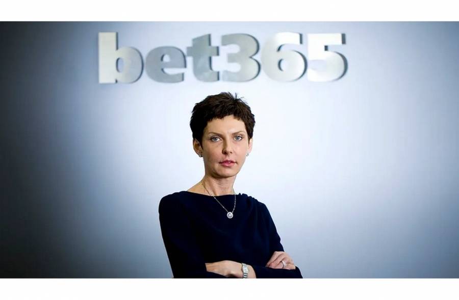 أغنى امرأة في بريطانيا راتبها قد يصدمك.. الأعلى في العالم