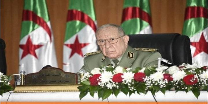 رئيس الأركان الجزائري: ماضون في امتلاك أسباب القوة