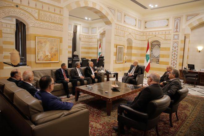 رئيس الوزراء اللبناني يلتقي الوفد الكشفي العربي
