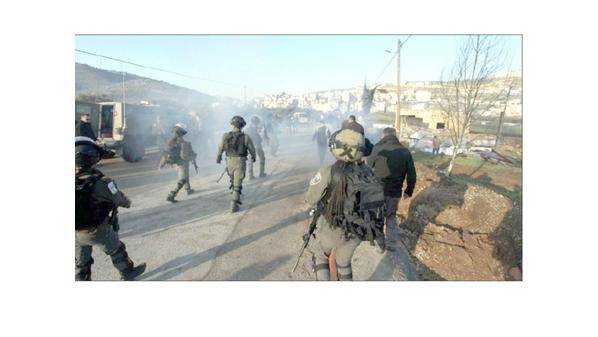 إصابة 3 فلسطينيين في مواجهات جنوبي الضفة