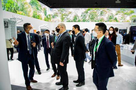 الهناندة يشارك بالمؤتمر العالمي للهواتف المحمولة في برشلونة
