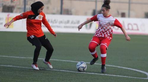 الأندية النسوية تقاطع نشاطات اتحاد الكرة