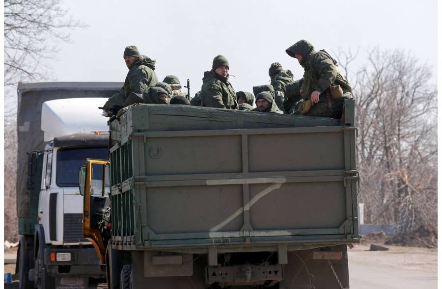 روسيا تدمر أكبر مخزن وقود للجيش الأوكراني وزيلينسكي يستغيث