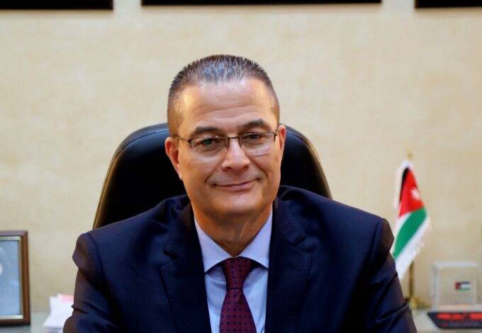 المركزي: تقديم ضمانات قروض لـ2000 مشروع