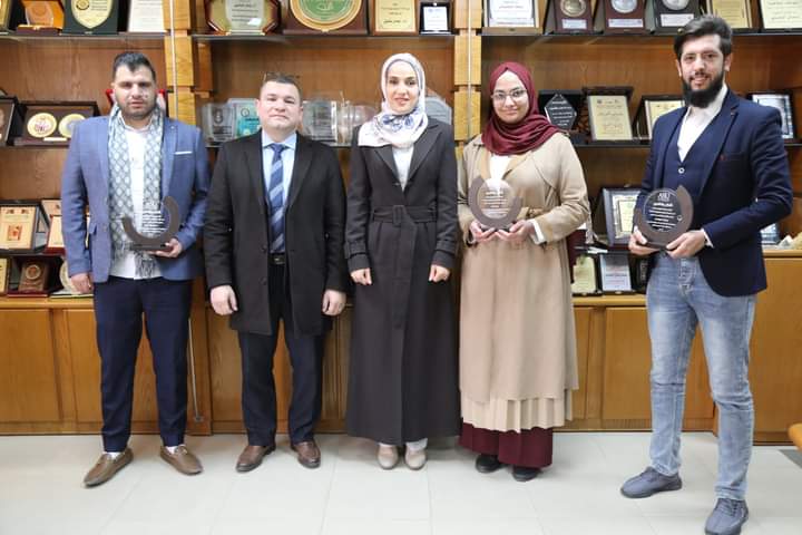 جامعة العلوم التطبيقية تكرم الطلبة الفائزين بالمسابقة الشعرية_اسماء