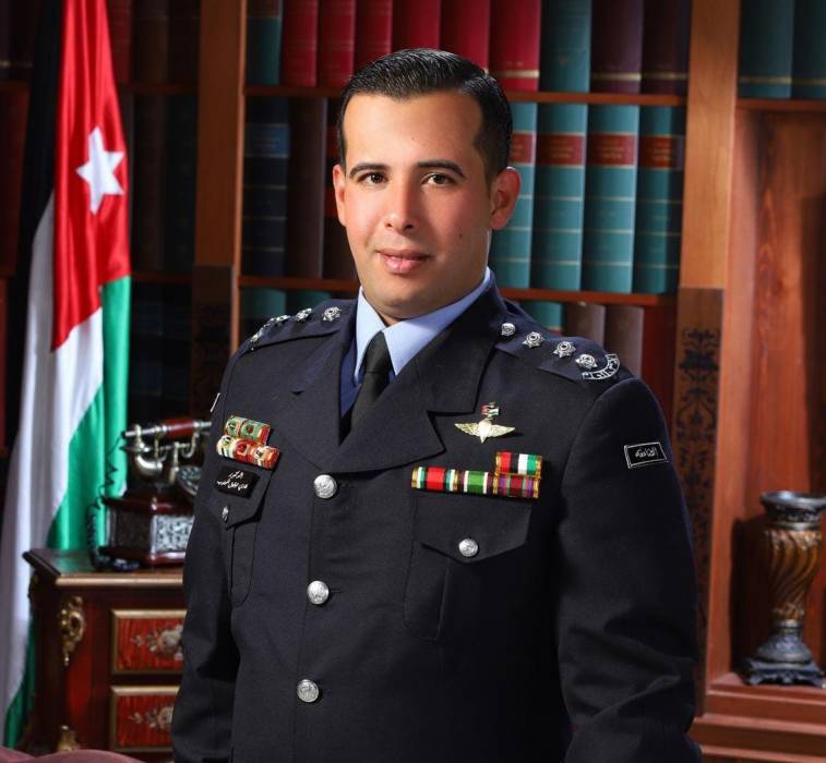 قبيلة بني صخر تُهنئ النقيب فادي توفيق المحارب بمناسبة  مناقشته  أطروحة الدكتوراه