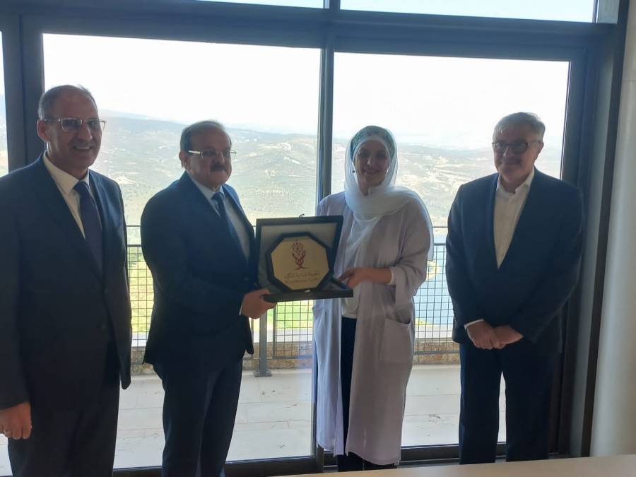 الأميرة بسمة بنت علي ترعى توقيع اتفاقية تعاون بين جامعة مؤتة والحديقة النباتية الملكية.