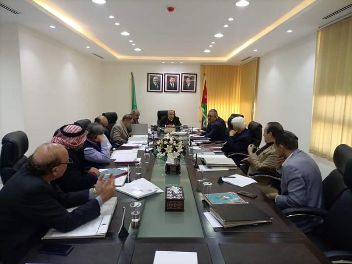 مجلس جامعة آل البيت ينسب بعدد من القرارات الجديدة