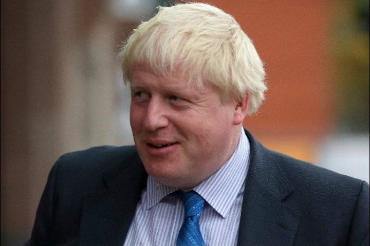 بريطانيا تشدد العقوبات على روسيا وتزيد الدعم العسكري لأوكرانيا