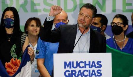 تشافيز رئيسا لكوستاريكا