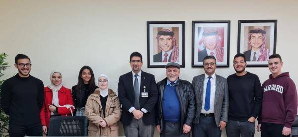 خلال تحدٍ عالميّ .. جامعة الشرق الأوسط تطور تطبيقًا لمعالجة ظاهرة هدر الطعام