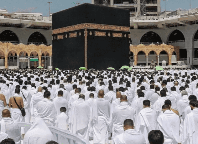 رئاسة الحرمين تفتح 100 باب بالمسجد الحرام