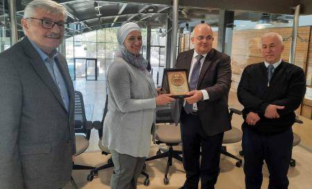 الحديقة النباتية الملكية تستقبل وفدا من الجامعة الهاشمية لبحث التعاون المشترك