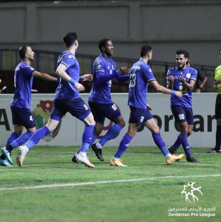 استئناف مباريات دوري المحترفين لكرة القدم السبت