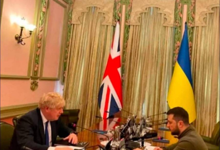 عاجل ...رئيس الوزراء البريطاني جونسون يصل إلى كييف ويلتقي الرئيس الأوكراني