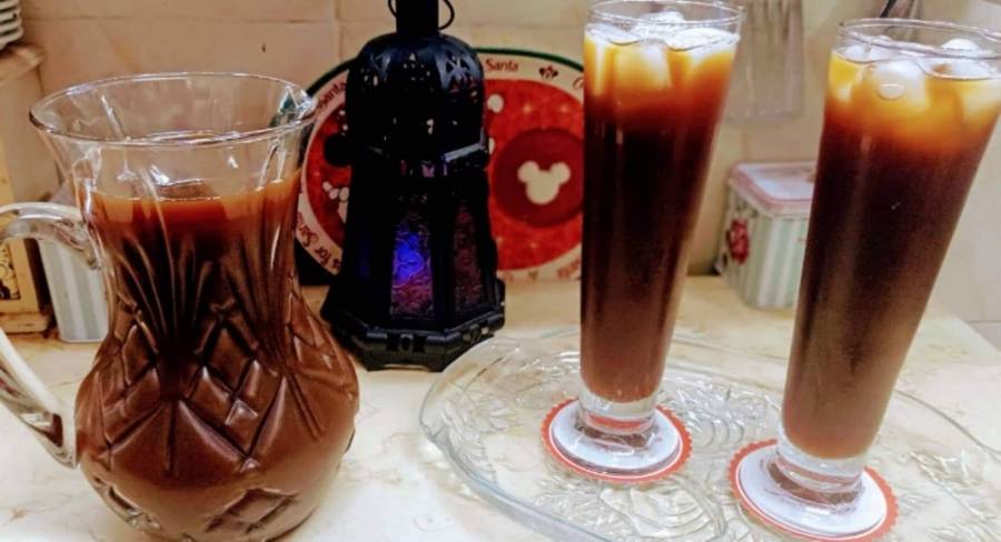 ماذا يحدث بالجسم عند شرب الخروب على إفطار رمضان؟