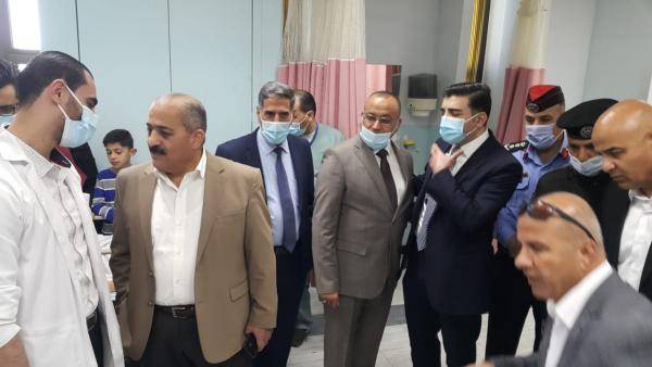 رئيس جامعة العلوم والتكنولوجيا يتفقد مصابي حادث طلبة اليرموك