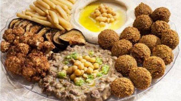 فاتورة سحور  فول وطعمية وبيض  تثير ضجة في مواقع التواصل الاجتماعي بمصر