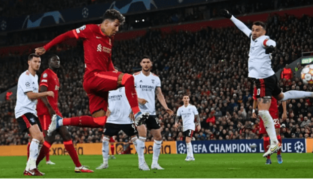 ليفربول ينجو من ريمونتادا بنفيكا ويضرب موعدا مع فياريال