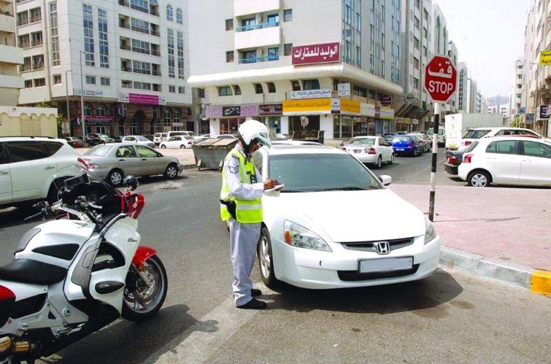 الإمارات.. استأجر سيارة بـ 100 درهم والمحكمة تلزمه بدفع 51 ألفاً