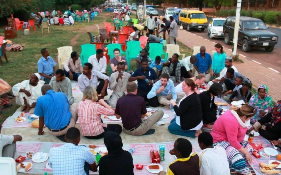 عادات وتقاليد رمضان توحّد أهل السودان