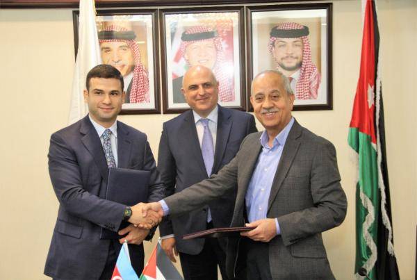 مذكرة تفاهم بين صناعة الأردن ووكالة تطوير الاعمال في أذربيجان