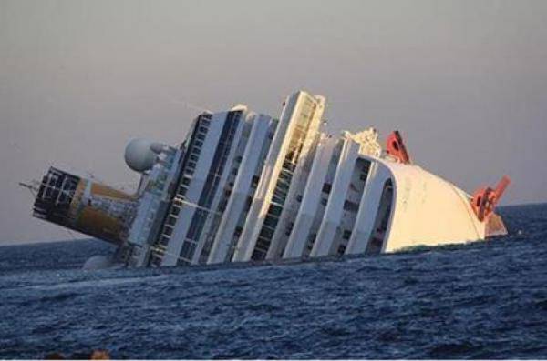 تونس تؤكد عدم تسرب وقود من سفينة غرقت قبالة سواحلها