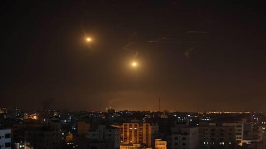 الاحتلال الإسرائيلي يقصف قطاع غزة