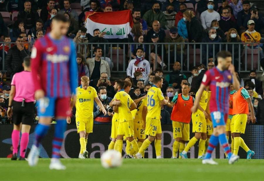 برشلونة يخسر امام قادش والفارق مع الريال يتوسع لـ 15 نقطة