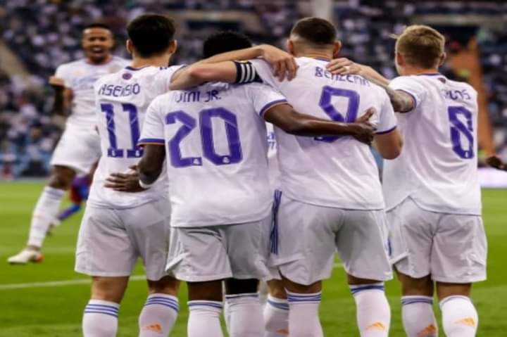 تقارير إسبانية: مؤشر الخطر يضيء في ريال مدريد