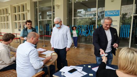 نسبة المشاركة في انتخابات الرئاسة الفرنسية 26,41 حتى منتصف الأحد