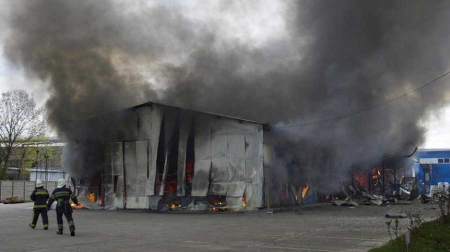 حريق في مستودع أسلحة روسي قرب أوكرانيا
