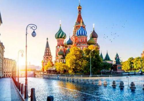 السياحة العالمية تعلق عضوية روسيا