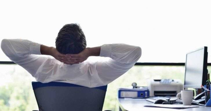 5 دقائق من الاسترخاء اليومي للحفاظ على الصحة في مكان العمل