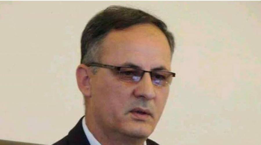 وفاة وزير الثقافة العراقي عبد الأمير الحمداني بعد صراع مع المرض