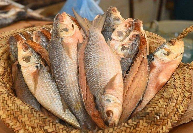 شاهد بالصور  أكلات تزين موائد السعوديين في أول أيام عيد الفطر المبارك