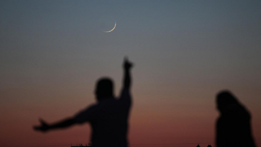 هذه الدول تعلن يوم الاثنين أول أيام عيد الفطر المبارك