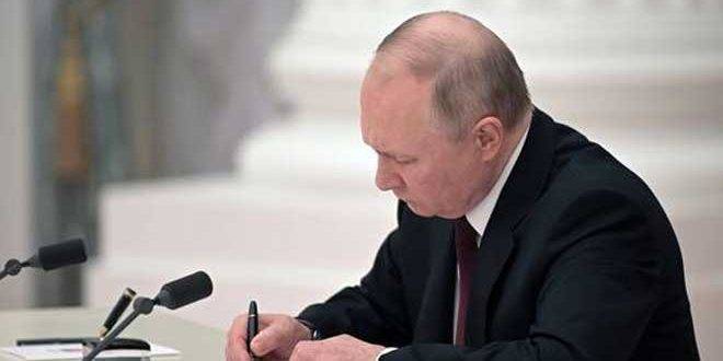 ما حقيقة إصابة الرئيس الروسي بوتين بالشلل الرعاش؟