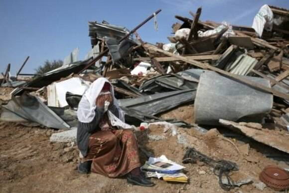 مصرع 8 أشخاص وإنقاذ 23 من تحت الأنقاض في انهيار مبنى في نيجيريا