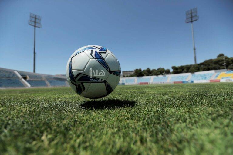 الحسين إربد يتطلع لحماية صدارة الدوري من تطلعات الفيصلي
