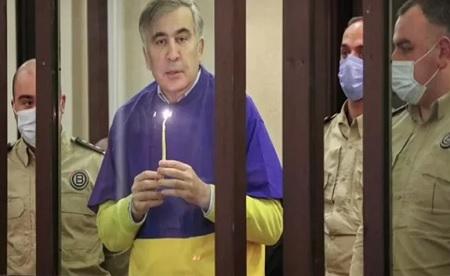 قصة رئيس تحدى روسيا مرتين ويواجه الموت بالسجن