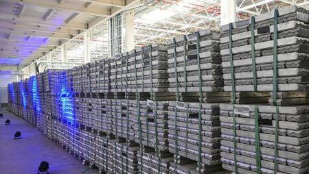 تراجع سعر الألمنيوم إلى أقل من 2800 دولار للطن