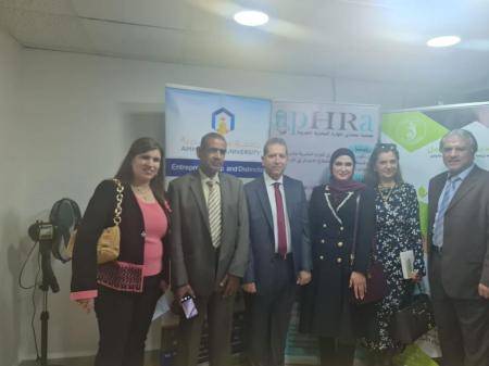  رئيس جامعة عمان العربية يرعى تخريج المشاركين في دورة مدقق موارد بشرية
